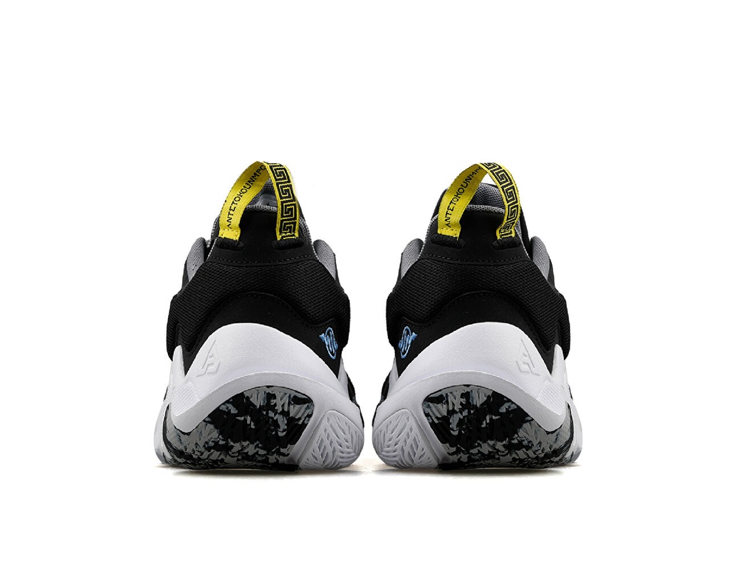 CHAUSSSURES NIKE GIANNIS IMMOR — média 3