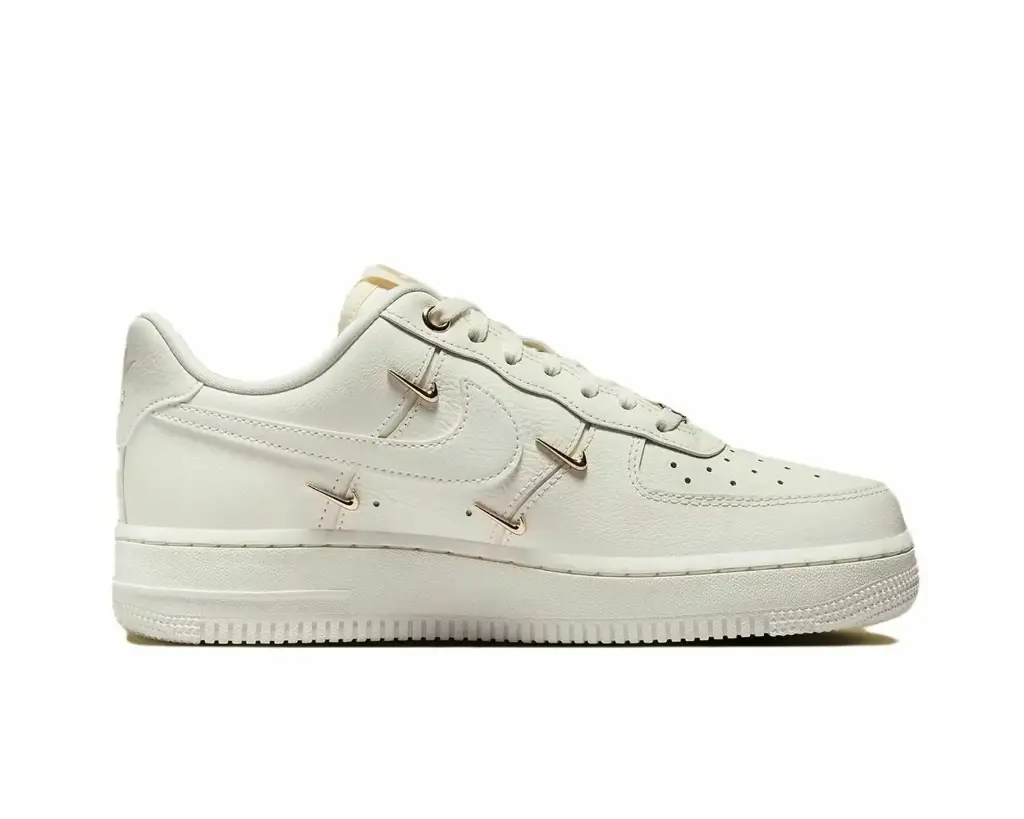 Chaussure Nike Air Force 1'07 Lx