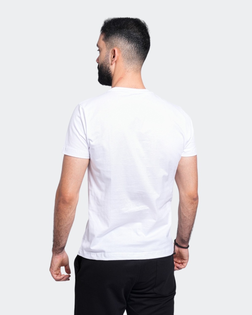 Adventure  T-shirt Kari